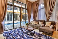 West Coast Crescent (D5), Condominium #427722971